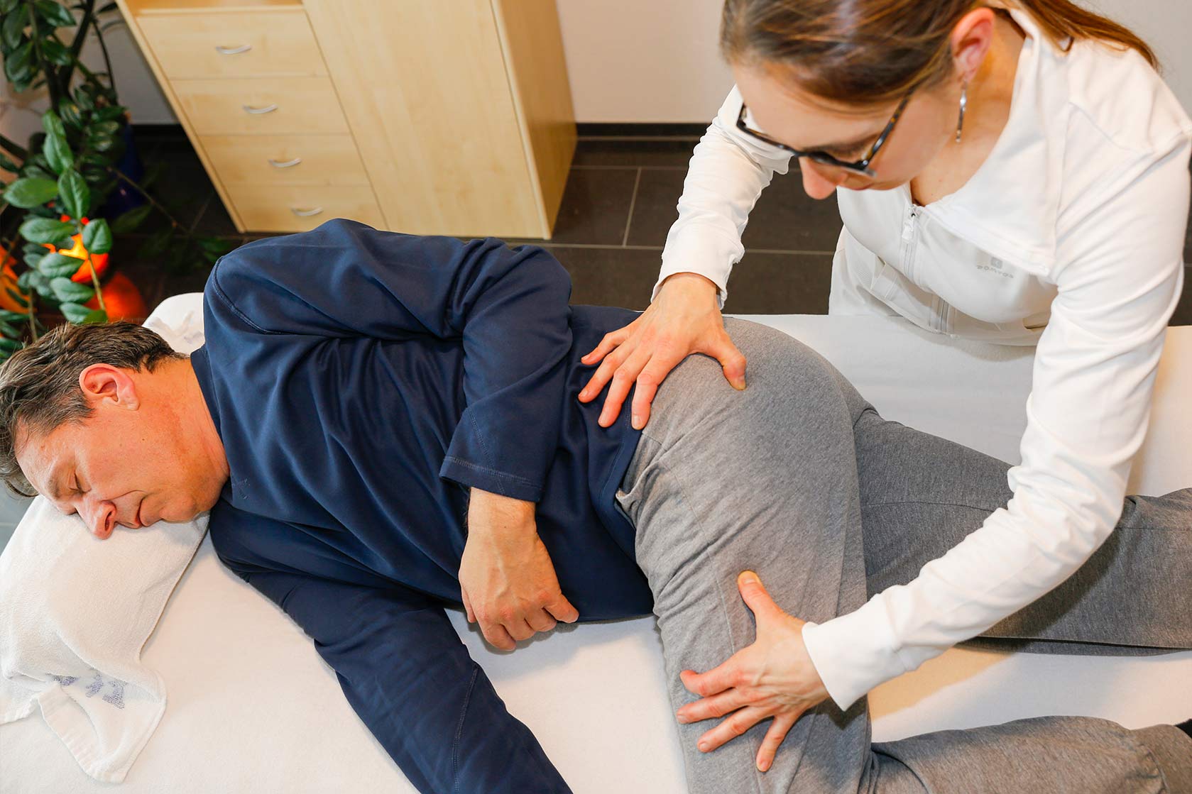 shiatsu-lichtraum-russikon-techniken_10 Shiatsu Techniken Licht-Raum Praxis